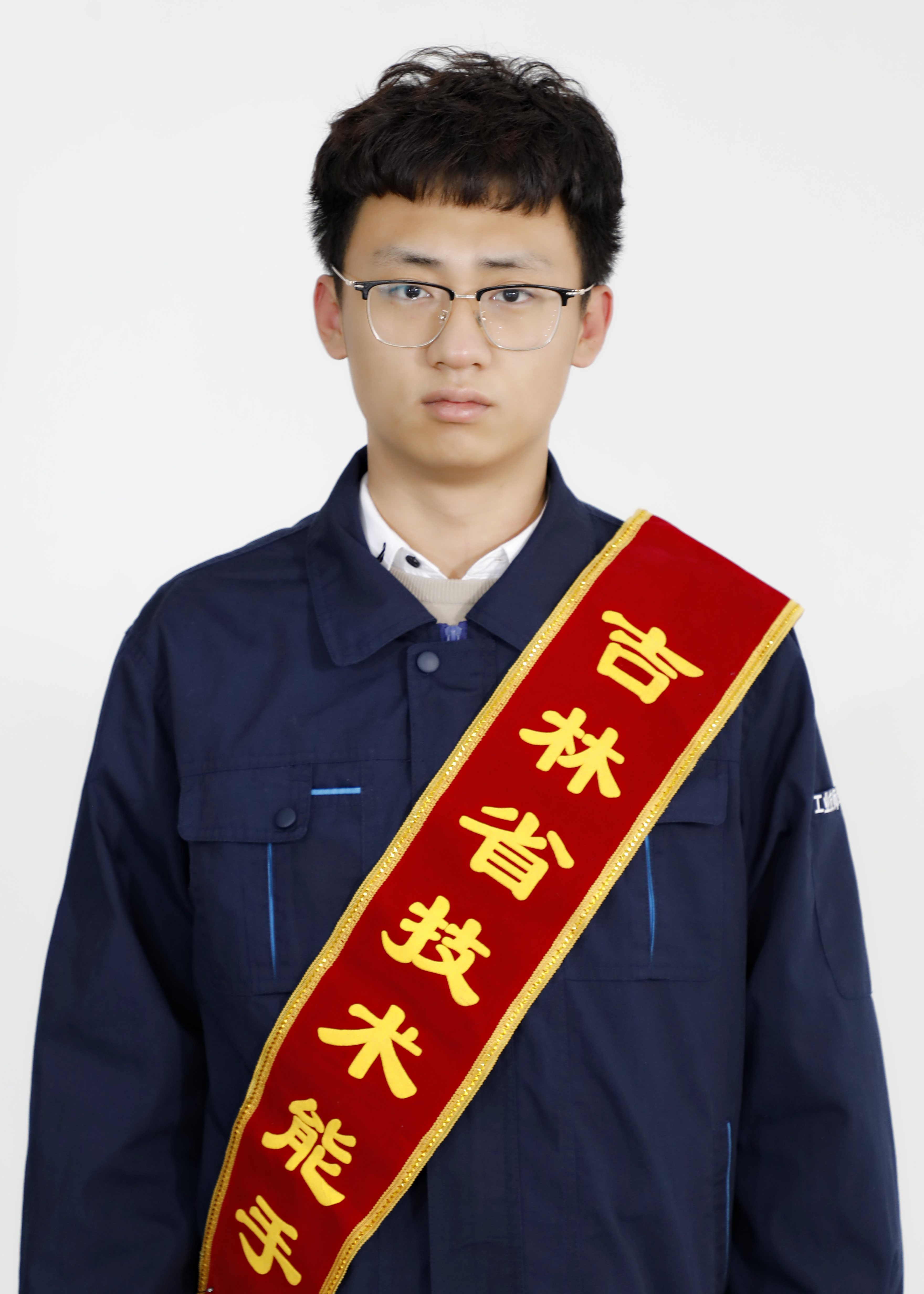 1591161396726113.jpg 吉林省技术能手杨凯.jpg