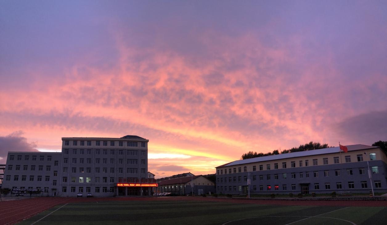 定格学院光影，共忆百年芳华