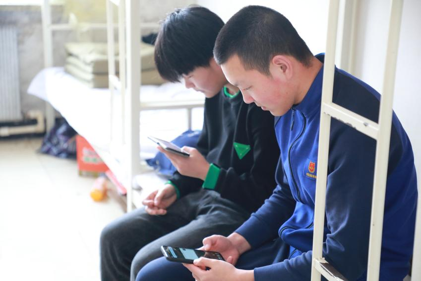 &ldquo;云&rdquo;祭先烈 致敬英雄 